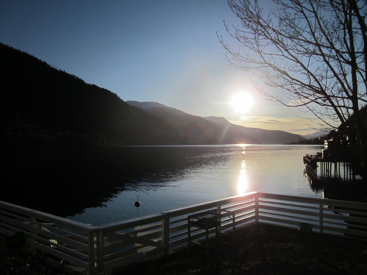 Der Fjordtraum In Balestrand Direkt Am Wasser מראה חיצוני תמונה